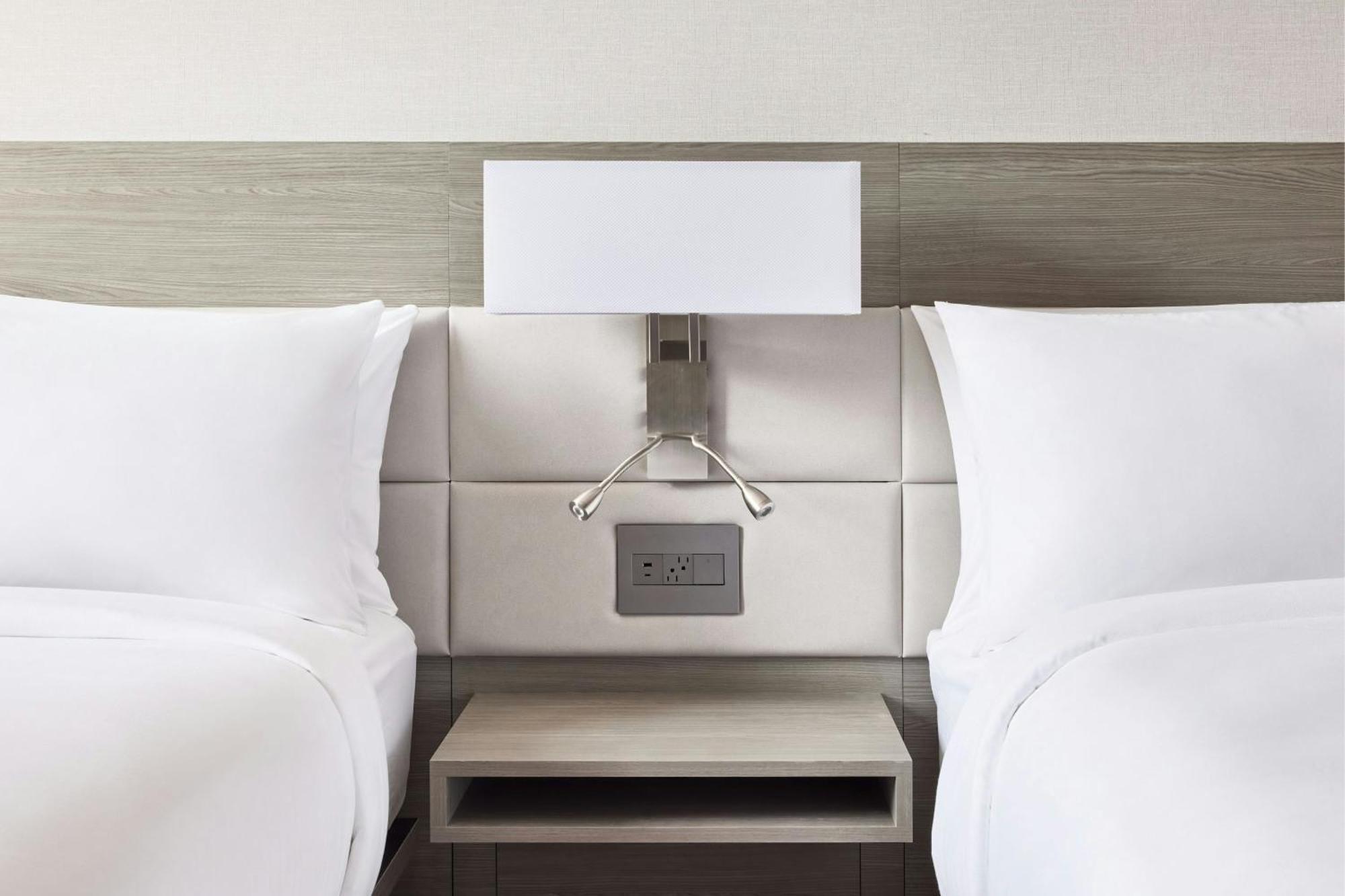 Ac Hotel By Marriott St Louis Честърфийлд Екстериор снимка